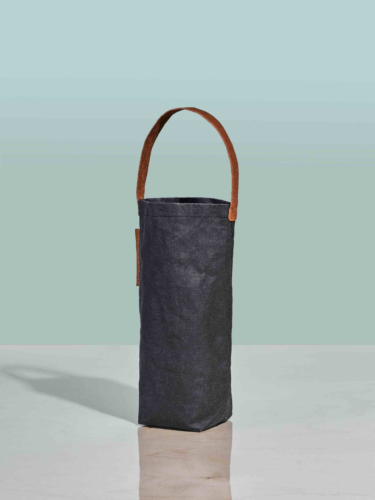 Connoisseur Wine Tote - Sustainable Wine Gift Bag: Ebony