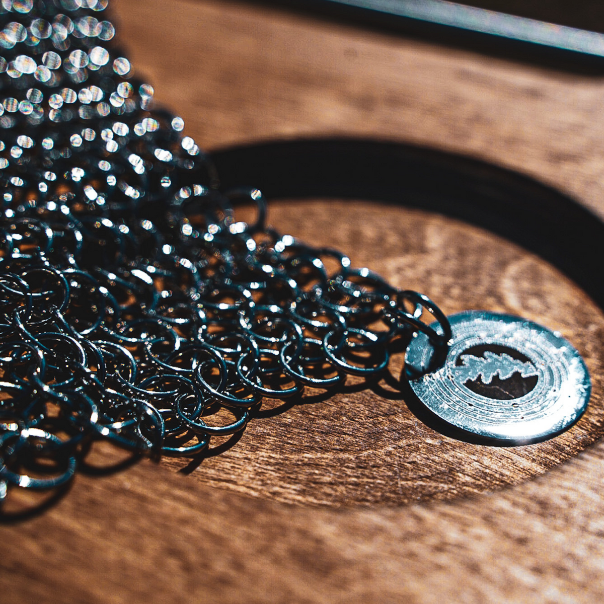 close photo of chainmail scrubber